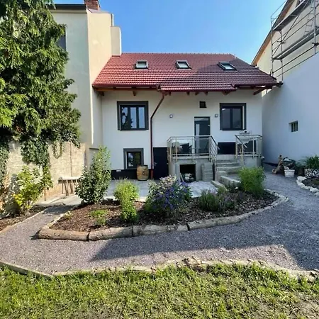 Apartman Sadova Mikulov Exterior photo